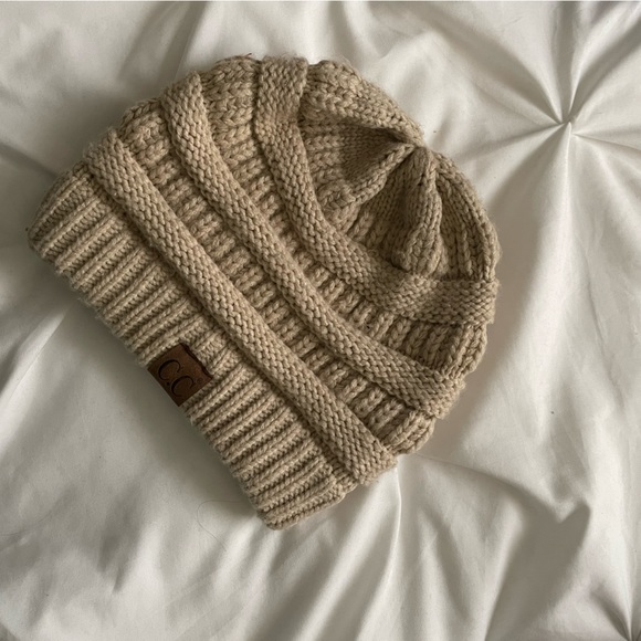 CC Beanie Camel - Picture 4 of 4